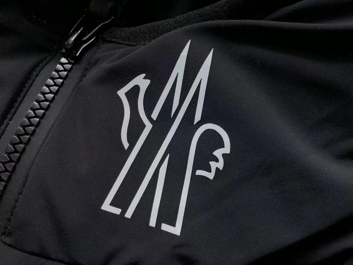 Moncler Arcesaz Down Jacket - Black